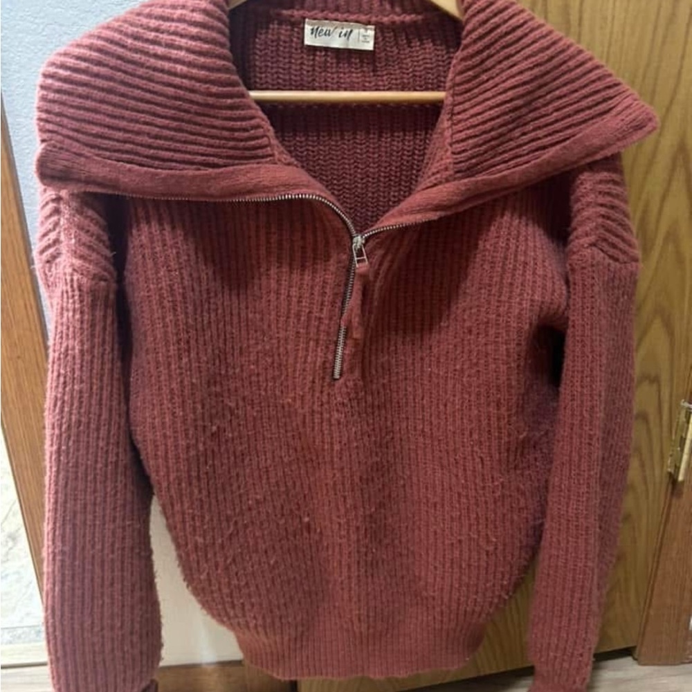 Women's rust Sweater